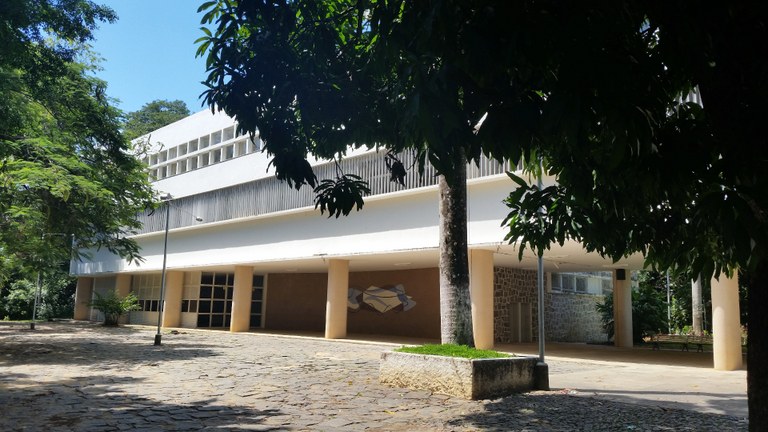 2 Fachada externa 2.jpg