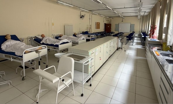 Laboratório de Enfermagem.jpg