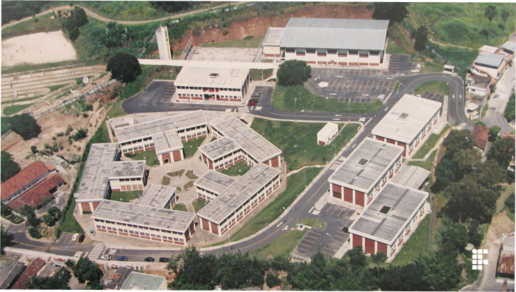 Processo contempla mudança de curso, transferência externa e ingresso para portadores de diploma; inscrições vão de 27/11 a 04/12.