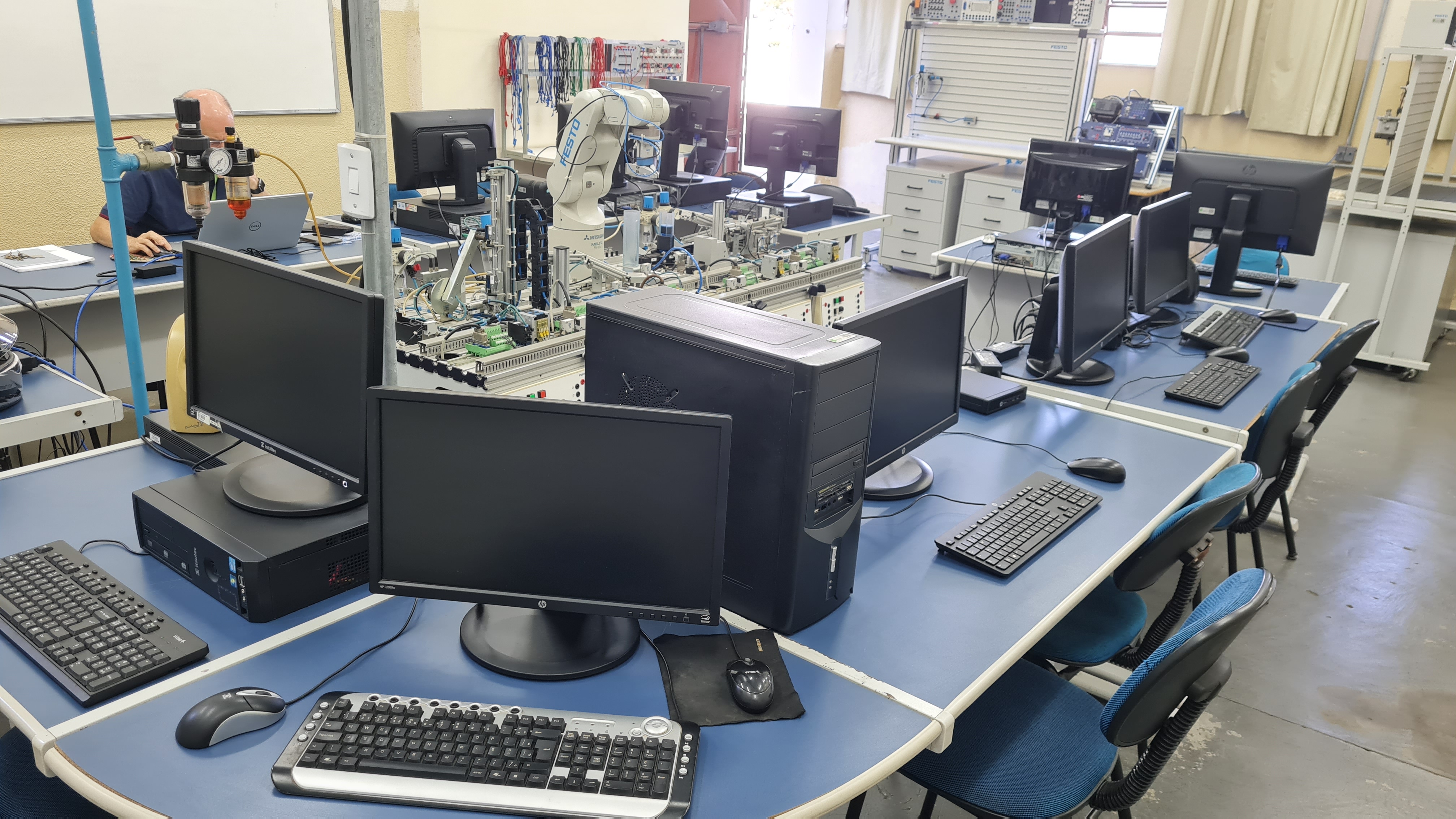 Foto LASHIP Foto LASHIP