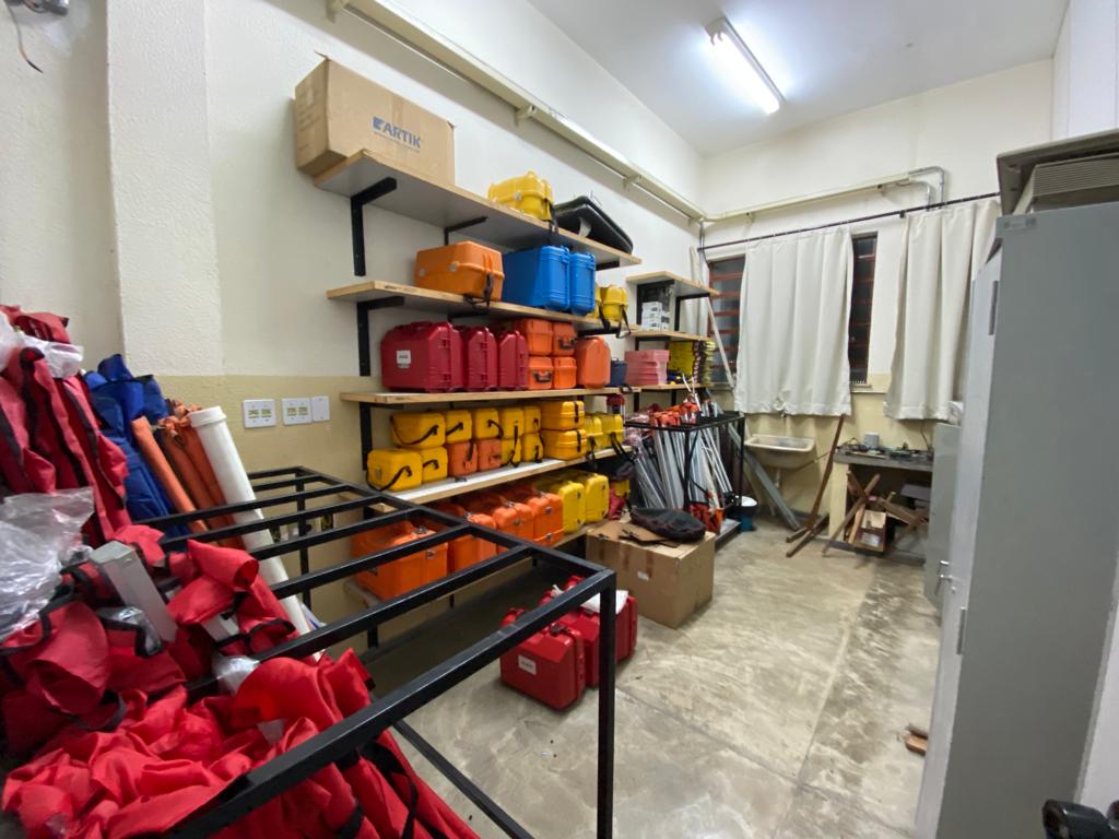 Foto Laboratório de Topografia Foto Laboratório de Topografia