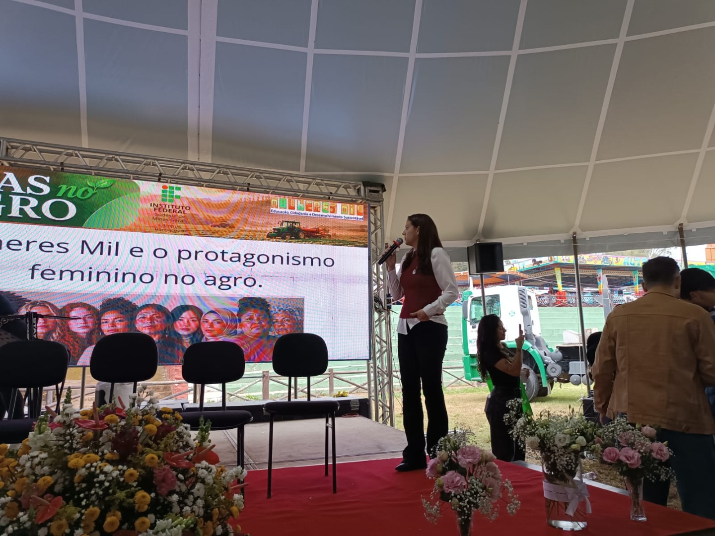 expo16.jpeg