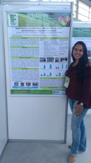 Egressa apresentando trabalho