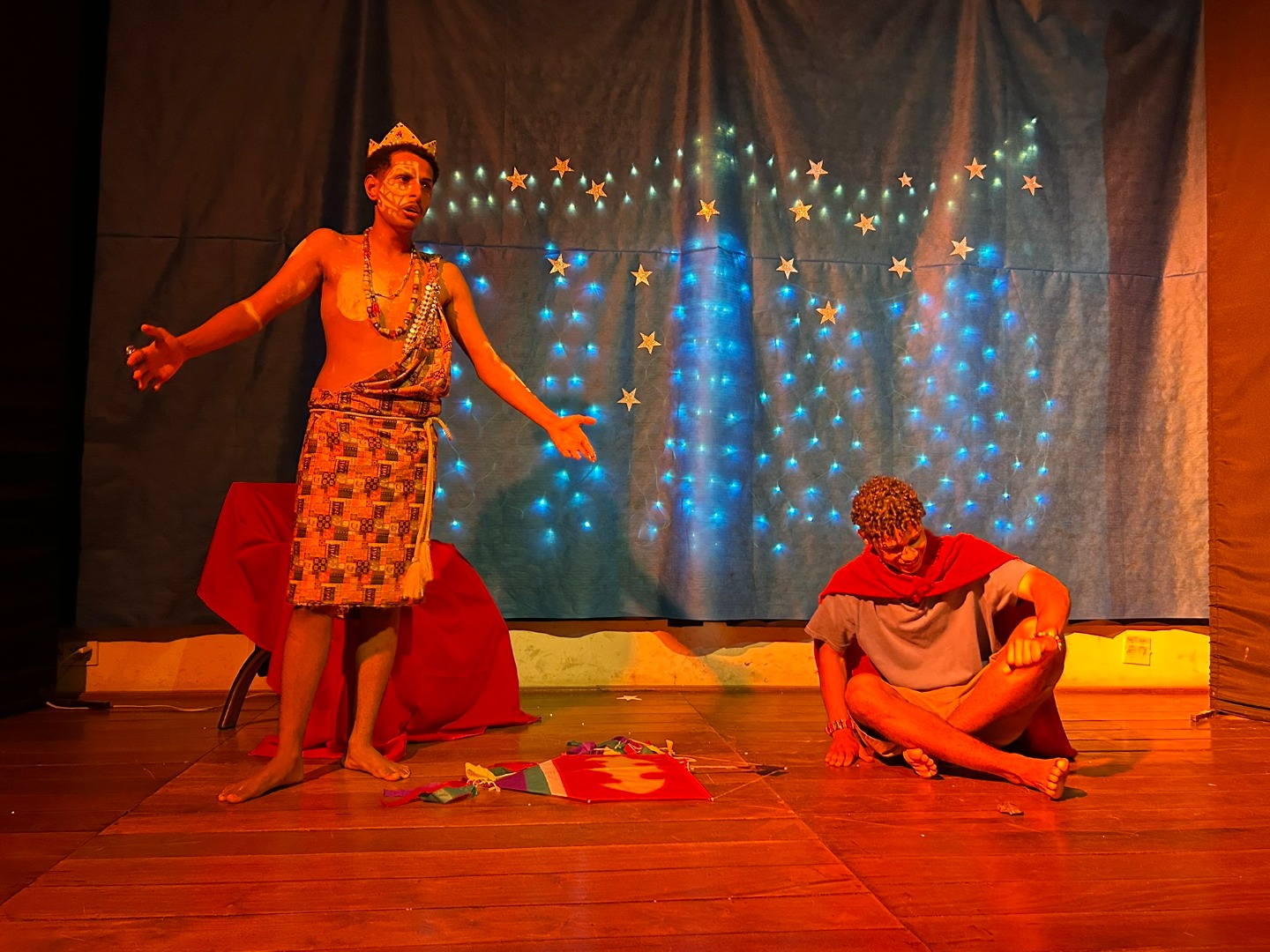 Teatro O Pequeno príncipe preto.JPEG Teatro O Pequeno príncipe preto.JPEG