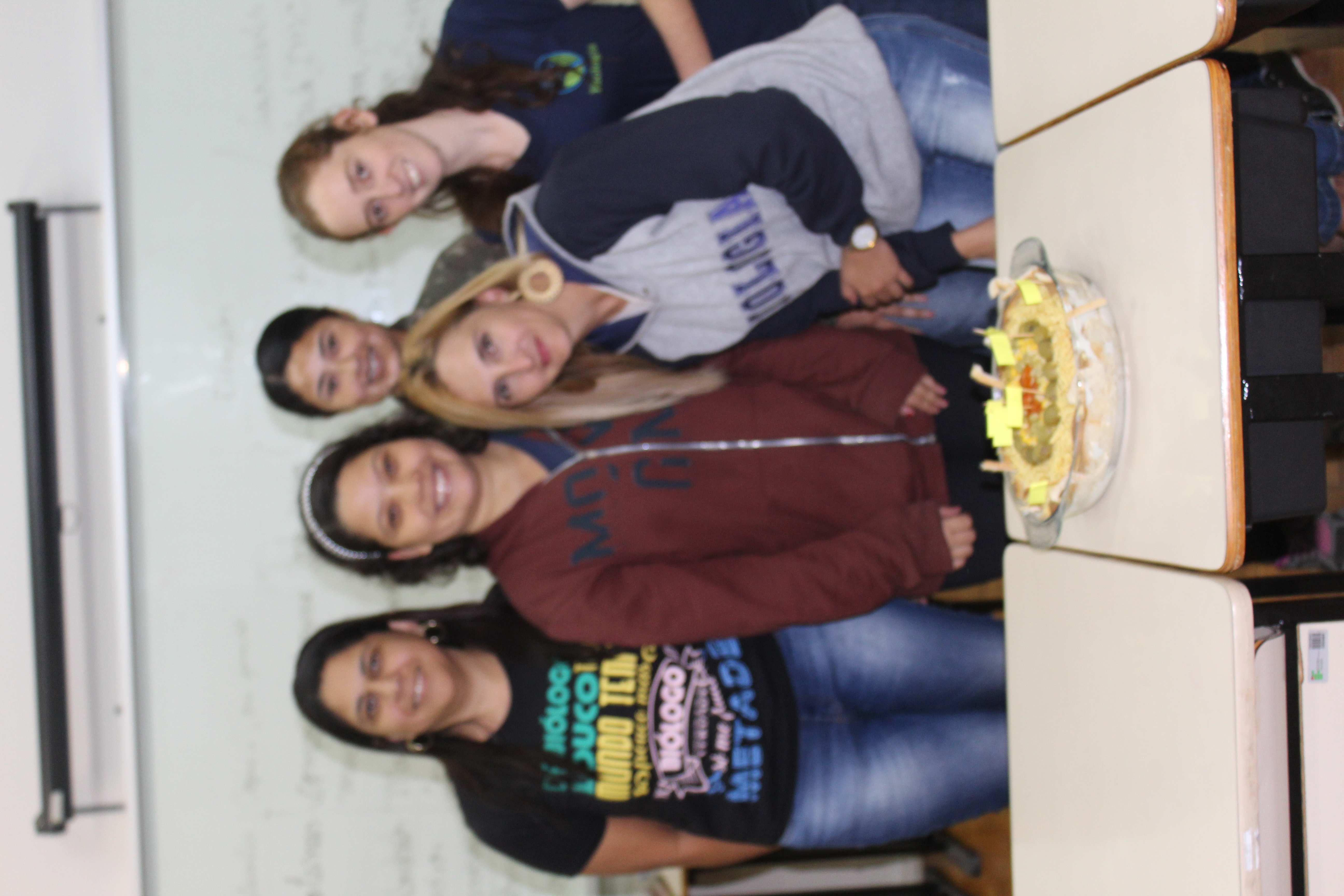 Raiz de dicotiledônea - torta de pão de forma