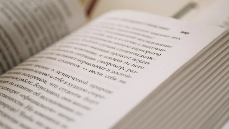 dicionario - imagem de freepik.com.jpg