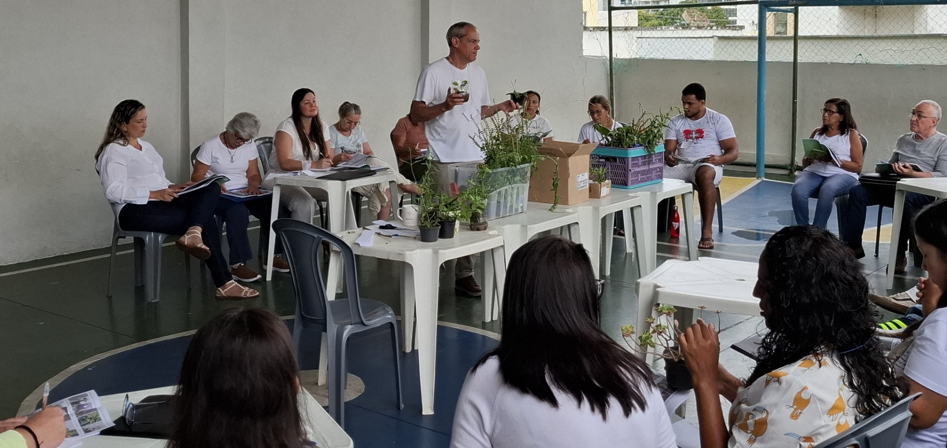 Foto1-Evento sobre Curso Plantas Medicinais, Biodigital e Radiestesia (1).jpg