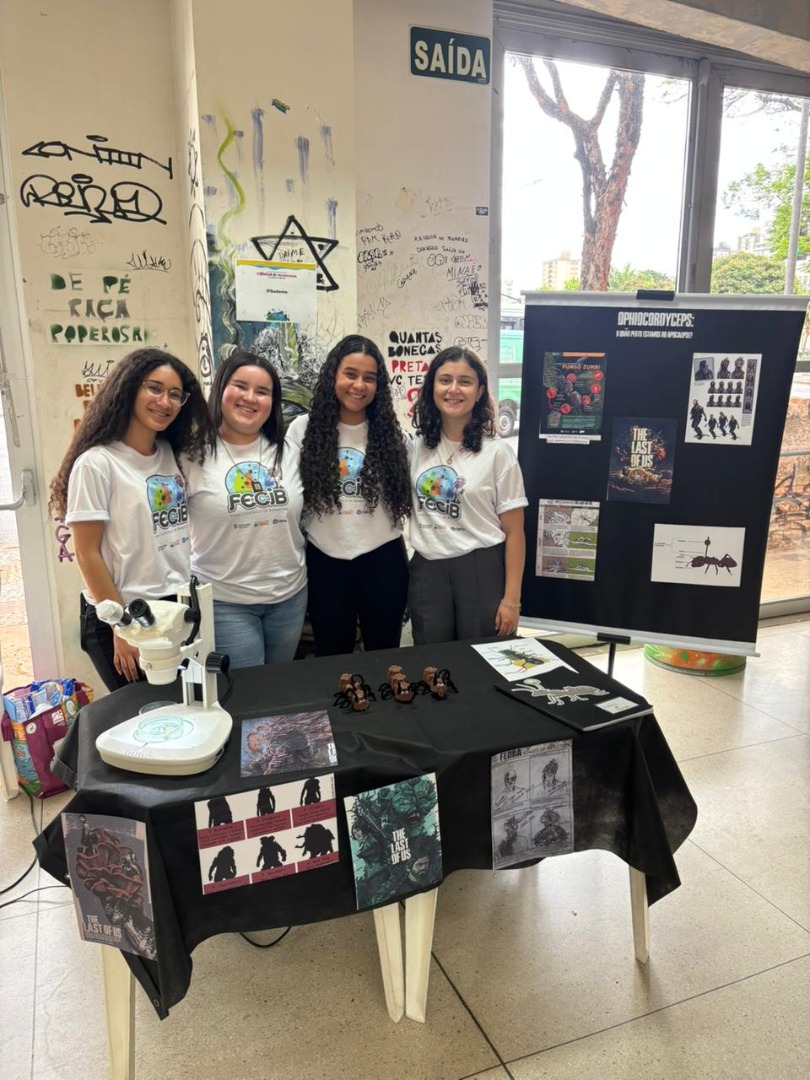 Foto3- SNCT - Fiocruz - apresentadores de trabalho FECIB IF.jpg