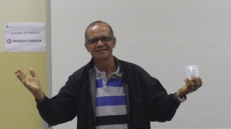 Professor do Núcleo de Gestão Paulo Azevedo