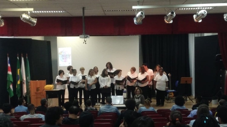 Foto2.jpeg Foto2.jpeg