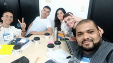Equipe EcoCrédi no tecnoPARQ Acelerathon,  formada por estudantes do curso de Tecnologia em Gestão da Tecnologia da Informação. Da direita para esquerda: Lucas Ribeiro da Cunha, Lucas Machado Berriel, Amanda, Viktor Hugo e Feliphe