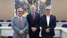 #Pratodosverem: Na foto, aparecem, da esquerda para a direita, Sandro Cerveira, Valden Steffen Júnior e Charles Okama de Souza, gestores do Foripes para 2020