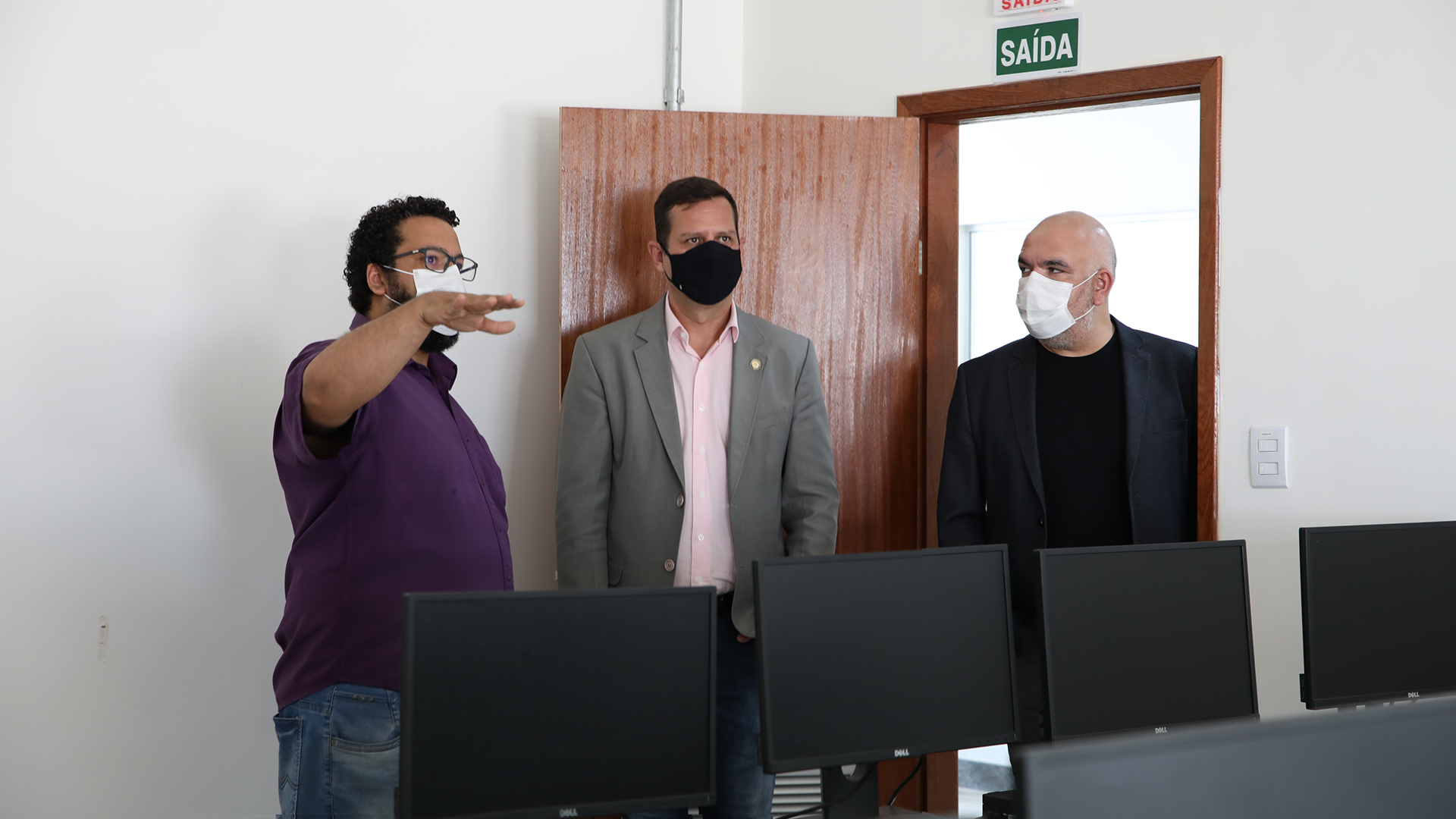 DG do Campus Avançado Ubá apresenta as novas instalações da unidade inaugurada simbolicamente com a visita do secretário da Setec.jpg