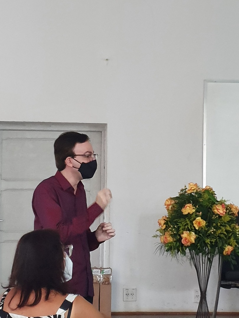 DG do Campus Santos Dumont, Benedito de Carvalho, se apresenta à comitiva da Reitoria, autoridades e demais dirigentes..jpg