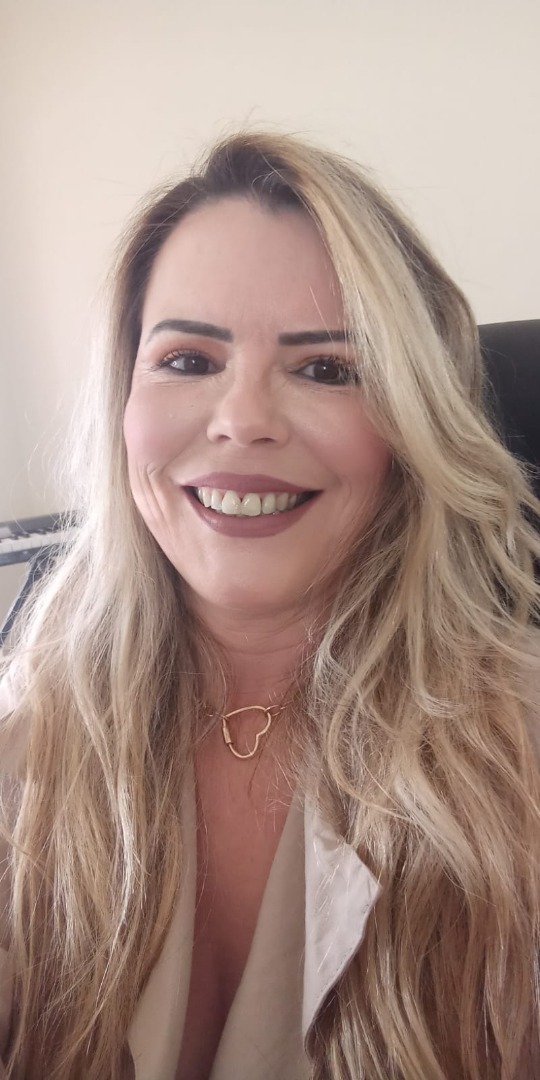 A Diretora de Apoio ao Discente Aurora Maria  Baptista da Silva
