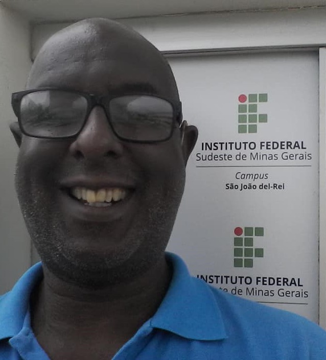 Professor Anderson Geraldo Rodrigues, Professor de Libras