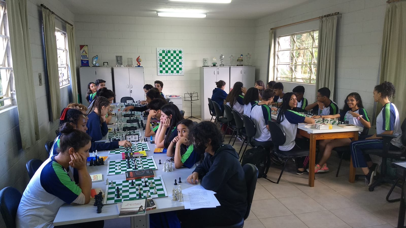 Atividade do projeto de extensão Psicologia Música e Xadrez. Campus Barbacena. 2023. Fonte: Coordenação do projeto.