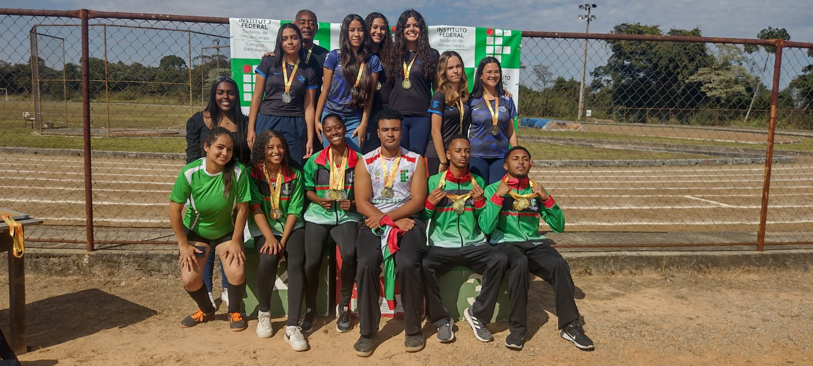equipeorganizadoraJIF.jpeg