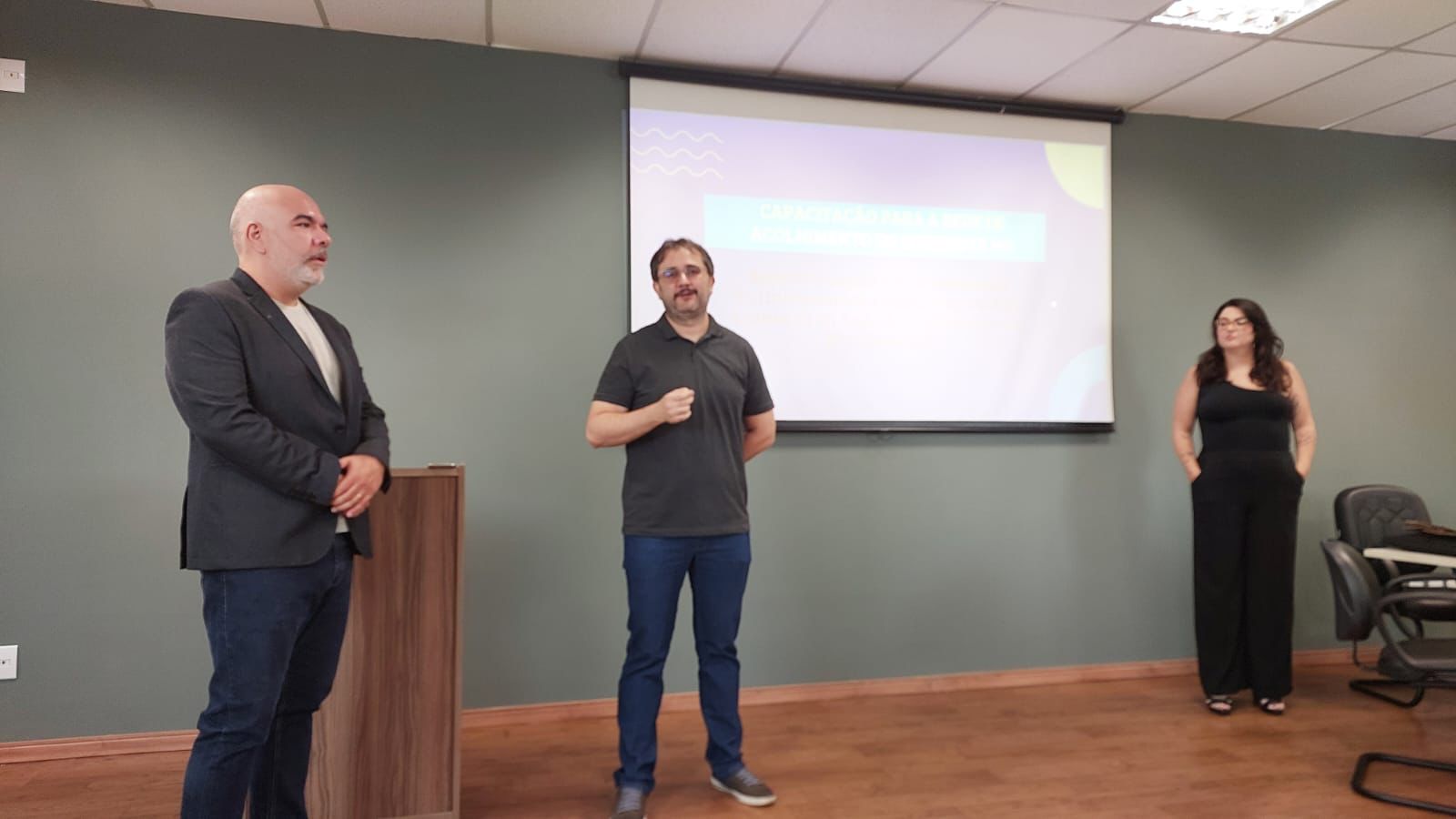 Curso Rede de Acolhimento - reitor