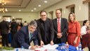 jose-roberto-assina-convenio.jpg