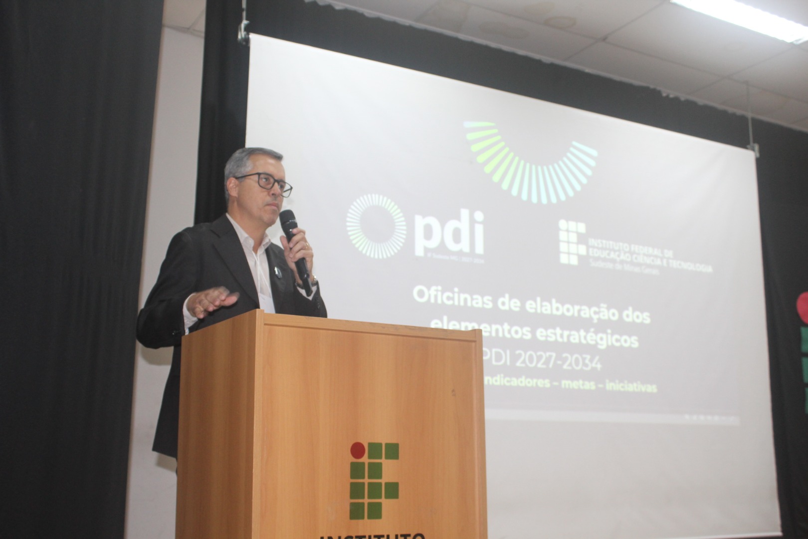 Oficinas de Planejamento do PDI 2027-2034 do IF Sudeste MG concluem as atividades definindo objetivos estratégicos, indicadores e metas para a instituição