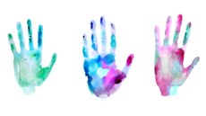#Pratodosverem: três mãos coloridas em tons de verde, azul e rosa.
