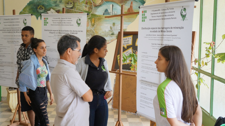 Exposição de trabalhos Meio Ambiente