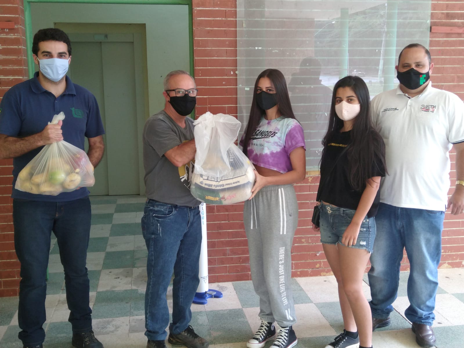 Entrega alimentos PNAE - 3