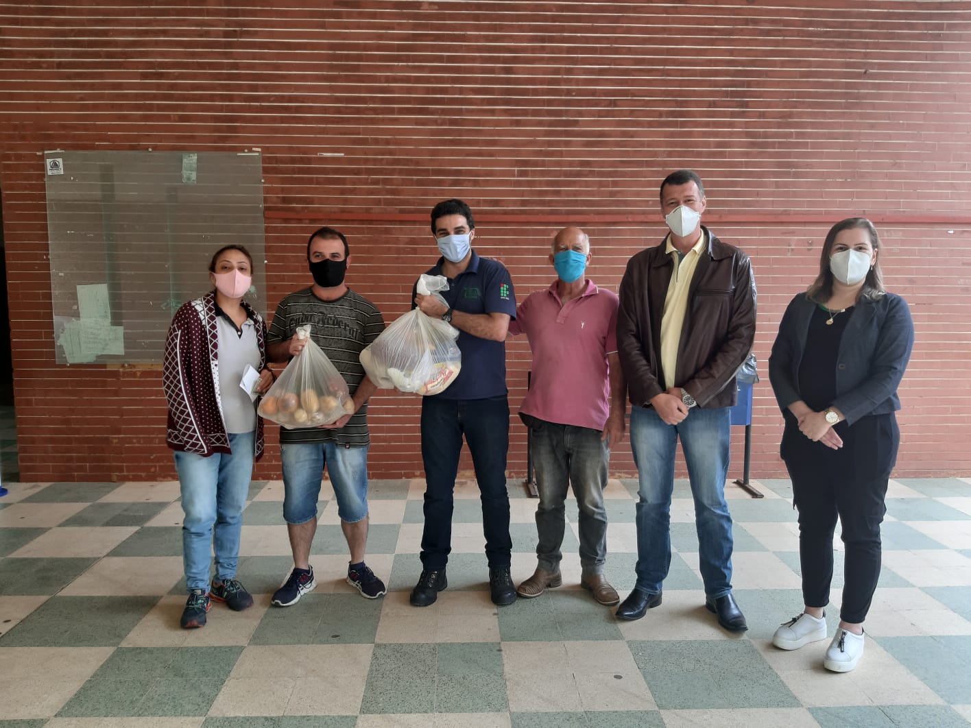 Entrega alimentos PNAE - 4