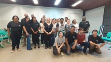 #pratodosverem: Imagem mostra alunos e equipe do curso Informática para a Melhor Idade. Foto: Wesley Maciel (arquivo pessoal)