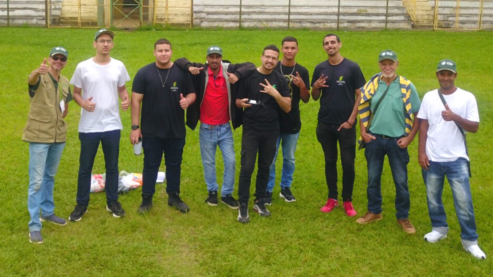 Pilotagem de drones.png