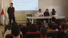 Integrantes da Evidência Jr apresentam empresa a novos alunos da Engenharia Ferroviária e Metroviária