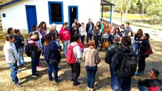 #pratodosverem Em frente à Casa Natal de Alberto Santos Dumont, estudantes do curso técnico em Guia de Turismo são orientados em atividade prática de guiamento no Museu de Cabangu. Foto: Izabel Rodrigues (arquivo pessoal)