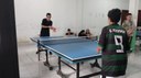 #pratodosverem: A imagem mostra os estudantes Gabriel Andrade e João Gabriel Oliveira jogando tênis de mesa.