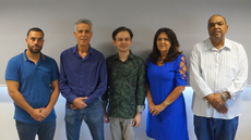 #pratodosverem: Imagem mostra o novo representante do Crea-MG em Santos Dumont, Luan Guedes, o presidente do Crea-MG, Lúcio Fernando Borges, o diretor-geral do Campus Santos Dumont do IF Sudeste MG, Benedito Carvalho, a diretora administrativa e financeira do Crea-MG, Maria Angélica Abreu, e o inspetor-chefe da seção de Juiz de Fora, José Eduardo Modesto.