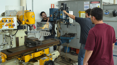 #pratodosverem: Imagem mostra aula prática de Engenharia Ferroviária e Metroviária