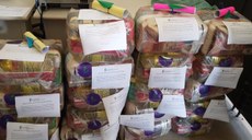 #pratodosverem: Imagem mostra cestas básicas adquiridas para doação a famílias de Santos Dumont