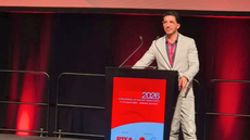 #pratodosverem: Imagem mostra apresentação do professor Philipe durante a CORE 2026, na Austrália