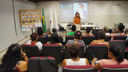#pratodosverem: Imagem mostra atividade sobre mercado de trabalho, no Programa Mulheres Mil, conduzida por Simone Monteiro no Auditório do Campus Santos Dumont do IF Sudeste MG.