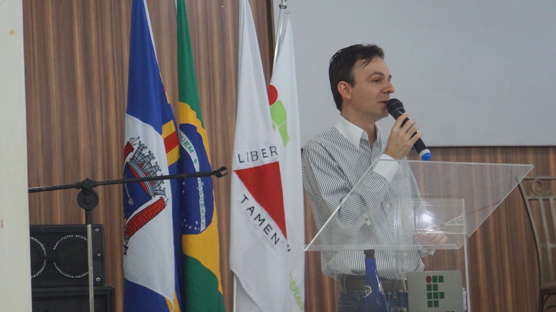 Benedito Carvalho durante formatura do Campus Santos Dumont em 2018.jpg