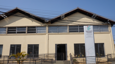 #pratodosverem: Imagem mostra fachada do Campus Santos Dumont do IF Sudeste MG.