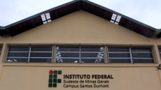 #pratodosverem: Imagem mostra letreiro com a logomarca do Campus Santos Dumont na fachada da instituição