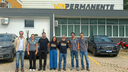 #pratodosverem: Imagem mostra professores do Campus Santos Dumont ao lado de representantes da Via Permanente, na sede da empresa