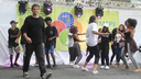 #pratodosverem: Imagem mostra apresentação de Danças Urbanas no Campus Santos Dumont durante o V Simpósio de Ensino, Pesquisa e Extensão