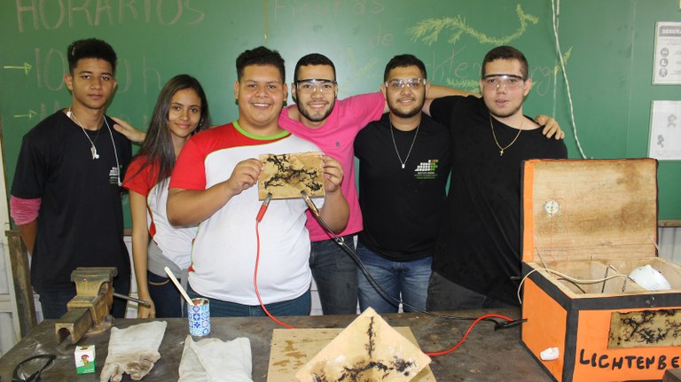 Feira de Ciências.jpg