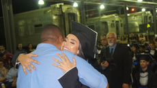 #pratodosverem: Imagem mostra registro de solenidade simbólica de formatura realizada no Campus Santos Dumont