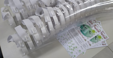 Protetores foram distribuídos com panfleto explicativo