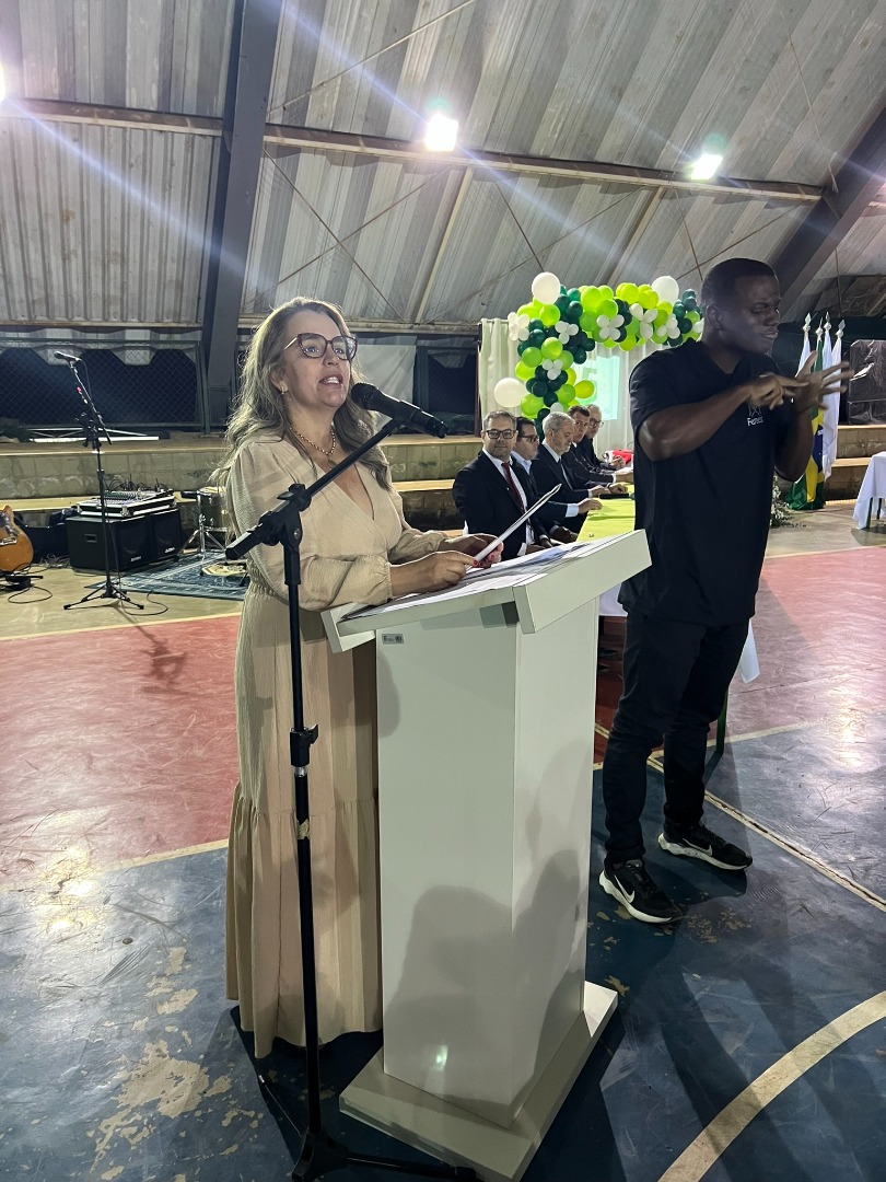 Teresinha Moreira de Magalhaes - Diretora Geral.JPEG