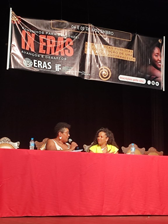 Confira o que rolou na conferência da noite do dia 04. Conferência com Giane Vargas