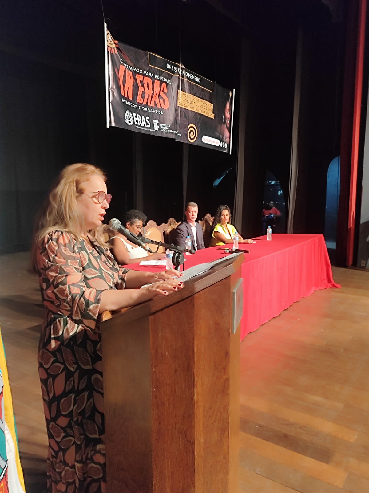 Confira o que rolou na conferência da noite do dia 04. Fala da Professora Teresinha